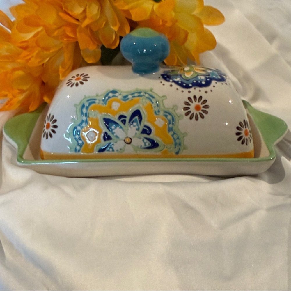 Anthropology Hand Painted Dutch Wax by Coastline Butter Dish w/ Lid EUC
